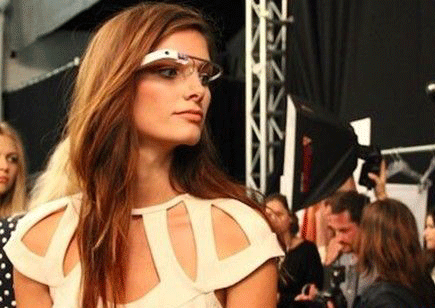 五大科技公司觊觎智能眼镜：谷歌微软新战场